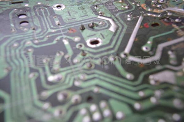 主板信息轨道上的无线电部件技术推广